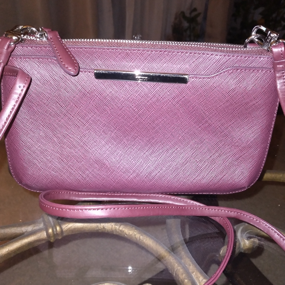 🔇 Sale $90 TUMI Gallery Crossbody - Picture 4 of 16